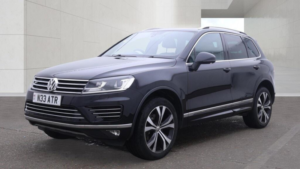 2016 Volkswagen Touareg 3.0 Tdi V6 Bluemotion Tech R-Line Tiptronic 4WD Euro 6 (s/s) 5dr in Black — image 3
