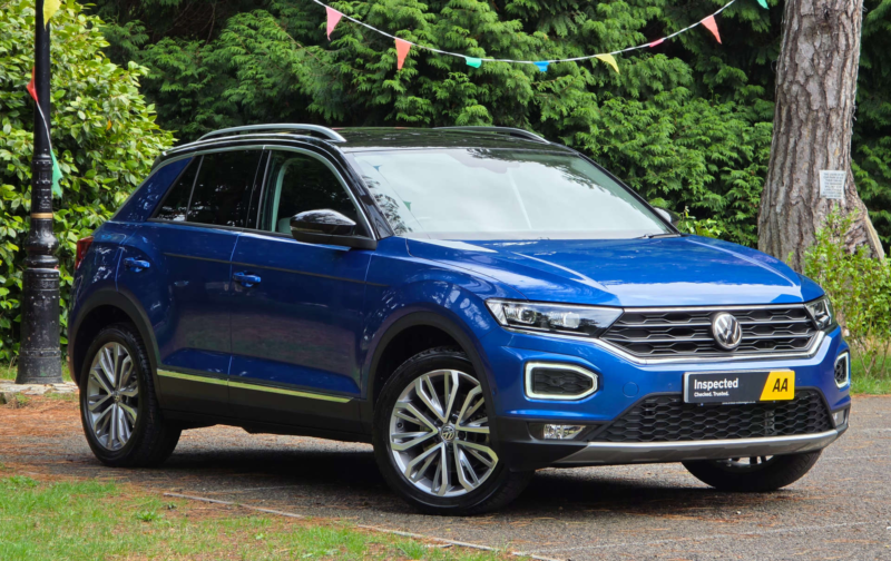 2018 Volkswagen T-Roc 2.0 T-Roc Sel Tsi 4motion Semi-Auto 4WD 5dr in Blue — image 1
