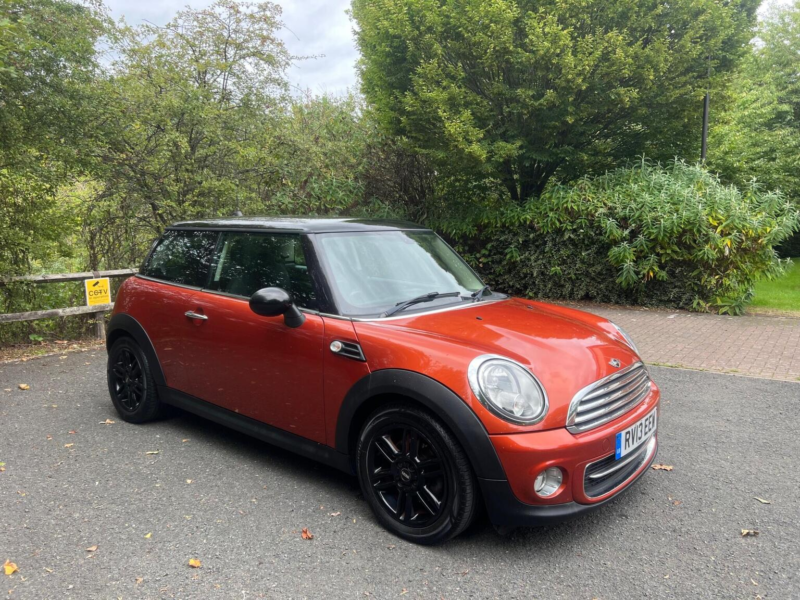 2013 MINI Hatch 1.6 Cooper Euro 5 (s/s) 3dr in Orange — image 1