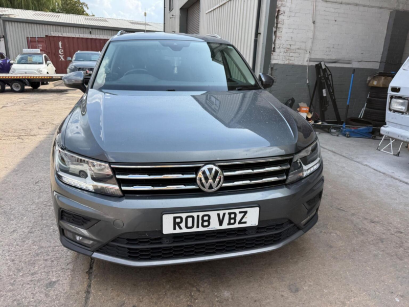 2018 Volkswagen Tiguan Allspace 2.0 Tdi Se Nav DSG 4motion Euro 6 (s/s) 5dr in Grey — image 1