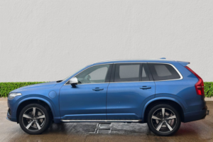 2018 Volvo Xc90 2.0h T8 Twin Engine 10.4kwh R-Design SUV 5dr Petrol Plug-In Hybrid Auto 4WD Euro 6 (s/s) (390 Ps) in Blue — image 4