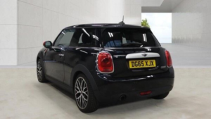 2015 MINI Hatch 1.5 Cooper Auto Euro 6 (s/s) 3dr in Black — image 6