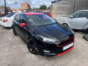 2016 Ford Focus 2.0 Tdci Zetec S Black Edition in Black — image 2