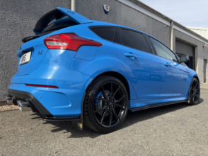 2017 Ford Focus 2.3 T Ecoboost Rs in Blue — image 6
