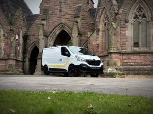 2017 Renault Trafic 1.6 Sl27 Dci 120 Business Euro 6 in White — image 2