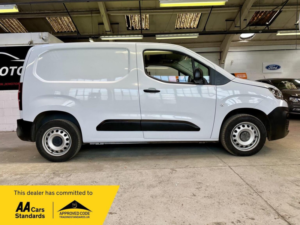 2023 Citroen Berlingo 1.5 Bluehdi 1000 Enterprise Edition M Swb Euro 6 (s/s) 5dr in White — image 6
