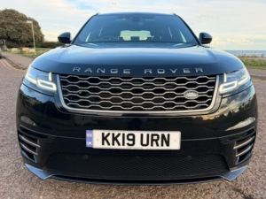 2019 Land Rover Range Rover Velar 3.0 D275 R-Dynamic Se in Black — image 3