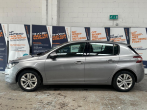 2017 Peugeot 308 1.2 Puretech Active Euro 6 (s/s) 5dr in Grey — image 3