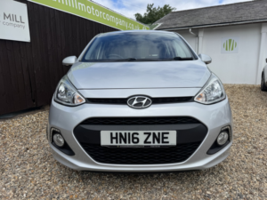 2016 Hyundai I10 1.2 I10 Prem Se 1.2 (blue Int) in Grey — image 2