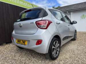 2016 Hyundai I10 1.2 I10 Prem Se 1.2 (blue Int) in Grey — image 6