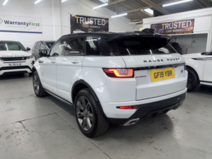 2019 Land Rover Range Rover Evoque 2.0 Td4 Landmark in White — image 4