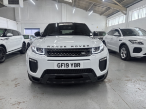 2019 Land Rover Range Rover Evoque 2.0 Td4 Landmark in White — image 5