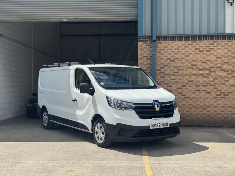 2022 Renault Trafic 2.0 Ll30 Blue Dci 130 Business Panel Van My22 in White — image 1