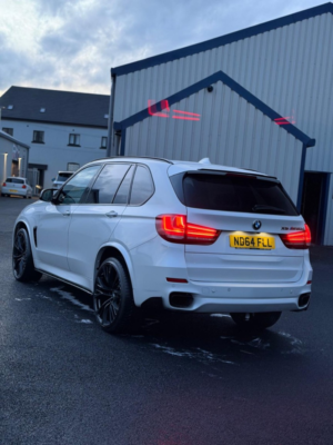 2014 BMW X5 3.0 X5 M50d in White — image 5