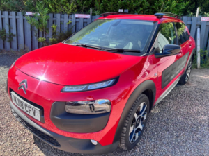 2018 Citroen C4 Cactus 1.6 Bluehdi Flair in Red — image 6