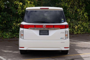 2011 Nissan Elgrand 2.5 Highway Star 5dr 8 Seats in White — image 6
