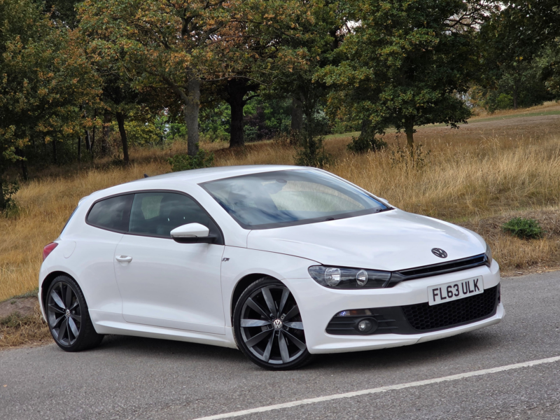 2013 Volkswagen Scirocco 2.0 Tdi R-Line Hatchback 3dr Diesel Manual Euro 5 (leather, Nav) (177 Ps) in White — image 1