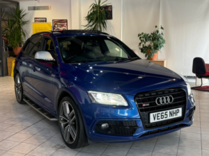 2015 Audi Sq5 3.0 Bitdi V6 in Blue — image 2