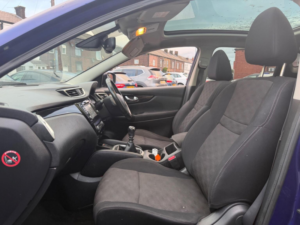2015 Nissan Qashqai 1.5 Dci Acenta+ 2WD Euro 5 (s/s) 5dr in Blue — image 5