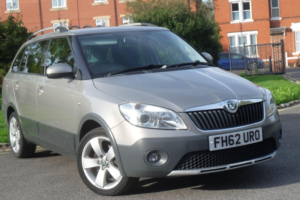 2013 Skoda Fabia 1.6 Tdi Scout Euro 5 5dr in Beige — image 3