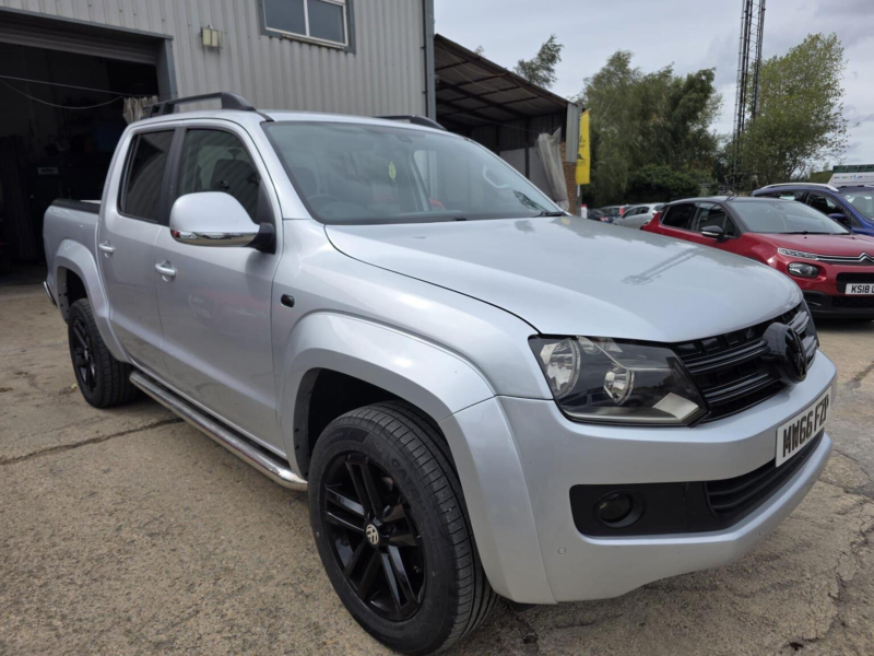 2016 Volkswagen Amarok 2.0 Bitdi Bluemotion Tech Highline Auto 4motion Euro 5 (s/s) 4dr in Silver — image 1