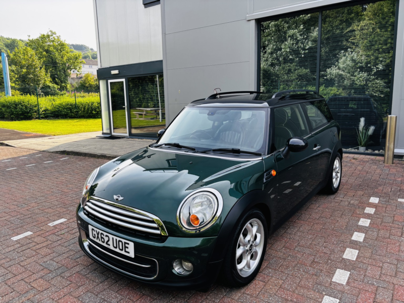 2012 MINI Clubman 2.0 Cooper Sd Clubman in Green — image 1