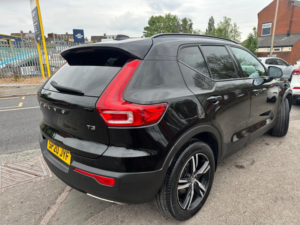 2020 Volvo Xc40 1.5 T3 R-Design Euro 6 (s/s) 5dr in Black — image 3