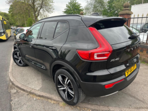 2020 Volvo Xc40 1.5 T3 R-Design Euro 6 (s/s) 5dr in Black — image 4