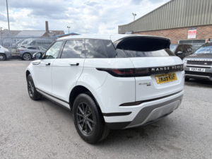 2019 Land Rover Range Rover Evoque 2.0 D150 in White — image 4