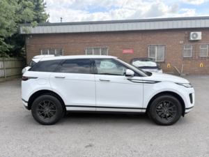 2019 Land Rover Range Rover Evoque 2.0 D150 in White — image 6