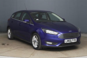 2016 Ford Focus 1.5 Tdci Zetec Euro 6 (s/s) 5dr in Blue — image 2