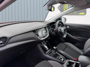 2019 Vauxhall Grandland X 1.2 Turbo Sport Nav in Red — image 3