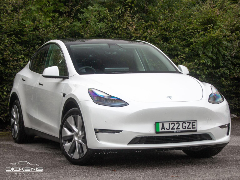2022 Tesla Model Y (dual Motor) Long Range Auto 4wde 5dr in White — image 1