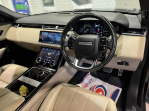 2018 Land Rover Range Rover Velar 2.0 D180 R-Dynamic Se Auto 4WD Euro 6 (s/s) 5dr in Black — image 2