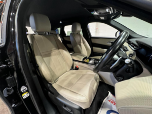 2018 Land Rover Range Rover Velar 2.0 D180 R-Dynamic Se Auto 4WD Euro 6 (s/s) 5dr in Black — image 4