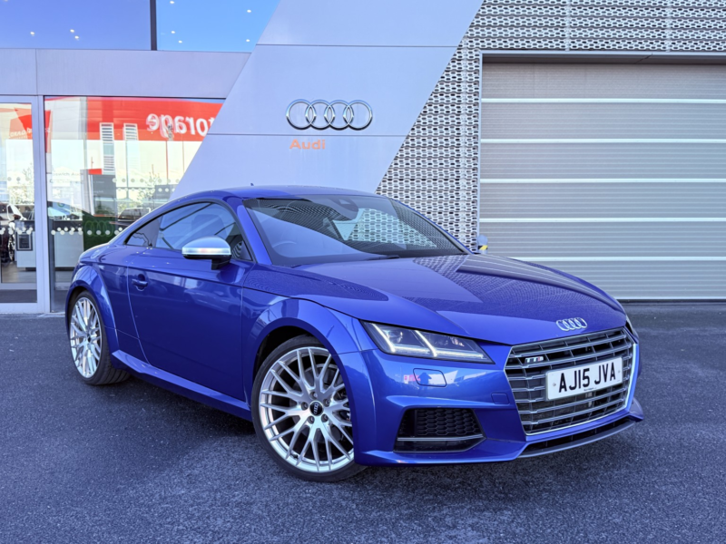 2015 Audi Tts 2.0 Tfsi in Blue — image 1