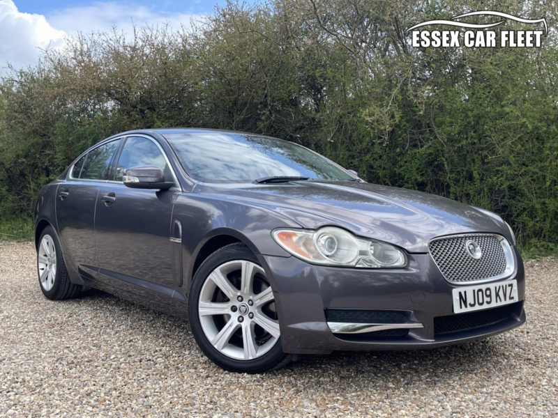 2009 Jaguar Xf 2.7 D V6 Luxury in Grey — image 1