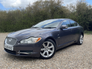 2009 Jaguar Xf 2.7 D V6 Luxury in Grey — image 2