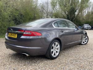 2009 Jaguar Xf 2.7 D V6 Luxury in Grey — image 3