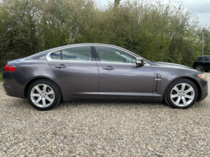 2009 Jaguar Xf 2.7 D V6 Luxury in Grey — image 5