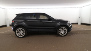 2017 Land Rover Range Rover Evoque Td4 Se Tech in Black — image 6