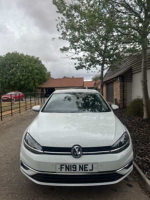 2019 Volkswagen Golf 1.0 Tsi Se Nav in White — image 2