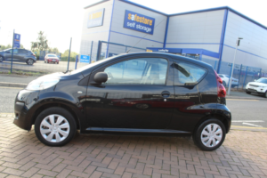 2013 Peugeot 107 1.0 12v Access in Black — image 4