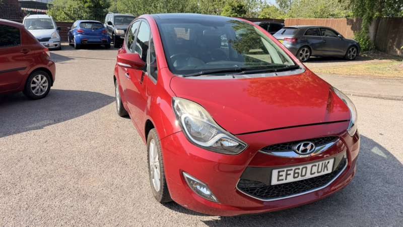 2011 Hyundai Ix20 1.6 Style in Red — image 1