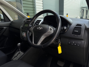 2014 Hyundai Ix20 1.6 Active Auto Euro 5 5dr in Silver — image 2