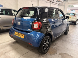2015 Smart Forfour 1.0 Prime in Blue — image 4