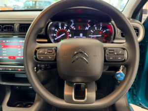 2021 Citroen C3 1.2 Puretech Shine Euro 6 (s/s) 5dr in Blue — image 4