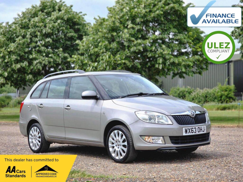 2013 Skoda Fabia 1.2 Tsi Elegance DSG Euro 5 5dr in Beige — image 1