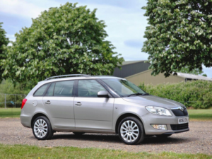 2013 Skoda Fabia 1.2 Tsi Elegance DSG Euro 5 5dr in Beige — image 2