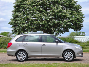 2013 Skoda Fabia 1.2 Tsi Elegance DSG Euro 5 5dr in Beige — image 3